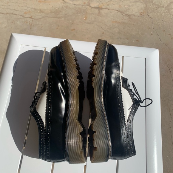 Vintage Dr. Martens black white leather wingtip Brogue Oxfords size 11 - Picture 14 of 16